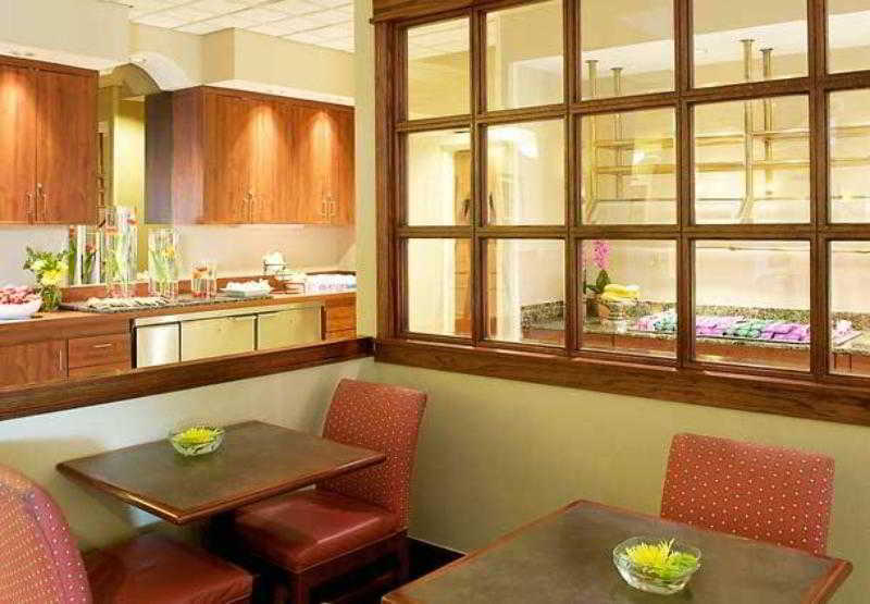 Courtyard By Marriott Bloomington Hotell Exteriör bild